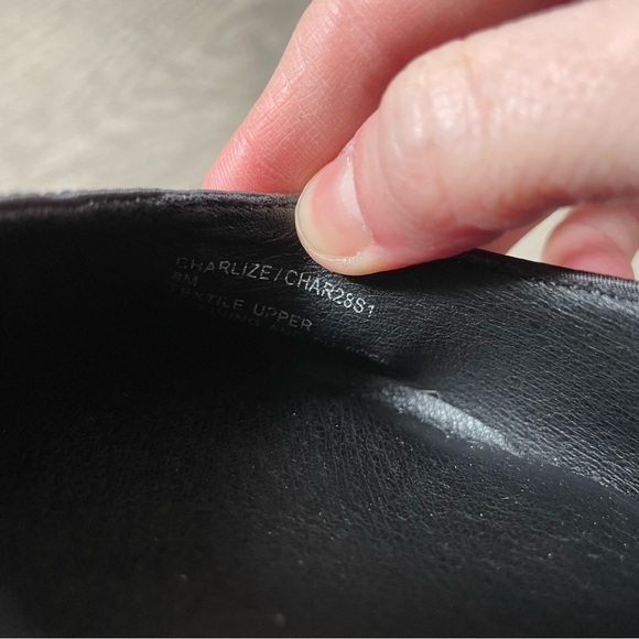 STEVEN MADDEN Charlize Black Satin Platform Heels 8 - Picture 7 of 7